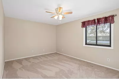 3287 Arcade Street S, Vadnais Heights, MN 55127 - Photo 8