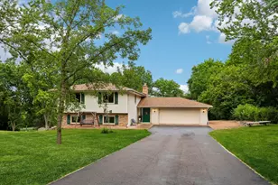 7160 Creekwood Ln, Prior Lake, MN 55372 - Photo 4