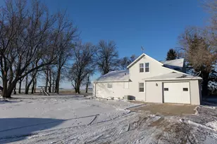 28048 310th St, Bigelow, MN 56117 - Photo 6