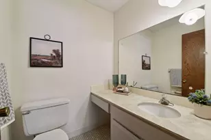 205 Barry Ave S, Wayzata, MN 55391 - Photo 18