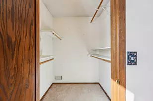 8275 Cypress Ln, Eden Prairie, MN 55347 - Photo 14