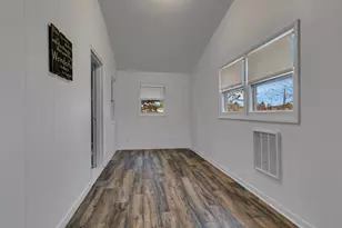 104 W Centre St, Royalton, MN 56373 - Photo 10