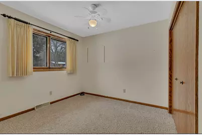 718 2 1/2 Street N, Sartell, MN 56377 - Photo 18