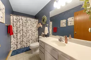 941 Rice St, Faribault, MN 55021 - Photo 32