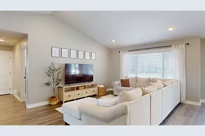 1503 14th Avenue NE, Kasson, MN 55944 - Photo 4