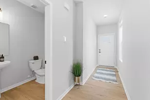 17922 Genoa Dr, Lakeville, MN 55024 - Photo 2