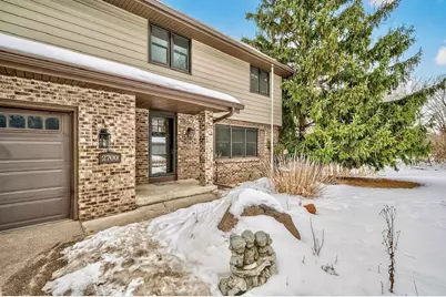 2700 Crestwood Circle, Minnetonka, MN 55305 - Photo 12