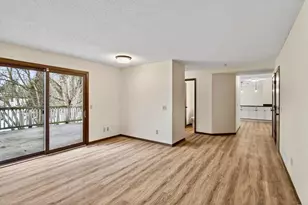 2700 Crestwood Cir, Hopkins, MN 55305 - Photo 26