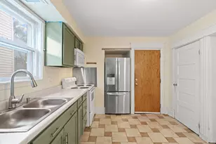 952 Western Ave N, Saint Paul, MN 55117 - Photo 14