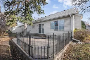 607 8th St NE, Buffalo, MN 55313 - Photo 2