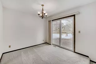 13330 Findlay Way, Apple Valley, MN 55124 - Photo 8