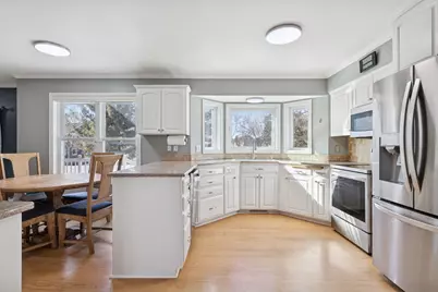 4645 Shenandoah Lane N, Plymouth, MN 55446 - Photo 12