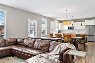 20502 Granville Ln, Lakeville, MN 55044 - Photo 14