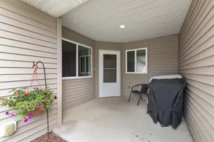611 Danielson Ct, Maple Lake, MN 55358 - Photo 4