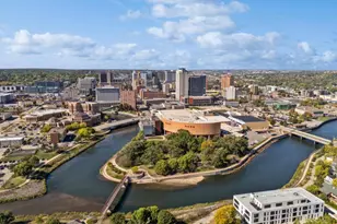 859 Londonderry Ln NW, Rochester, MN 55901 - Photo 8