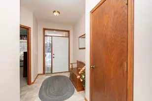 419 Independence Street NE, New Prague, MN 56071 - Photo 4