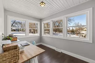 605 Kingsview Ln N, Plymouth, MN 55447 - Photo 10