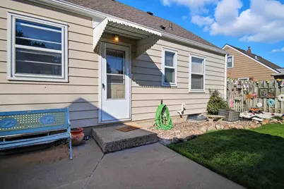 1800 3rd Avenue NE, Austin, MN 55912 - Photo 36