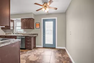 7200 Newton Ave N, Brooklyn Center, MN 55430 - Photo 10