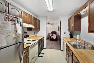 2402 18th St S, Fargo,  58103 - Photo 6