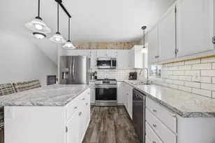 620 N Washington Ave, Detroit Lakes, MN 56501 - Photo 6