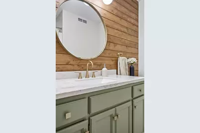 620 N Washington Avenue, Detroit Lakes, MN 56501 - Photo 12