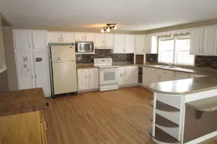 311 Center Ave S, Eyota, MN 55934 - Photo 2