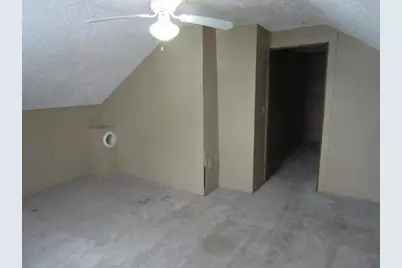 311 Center Avenue S, Eyota, MN 55934 - Photo 4