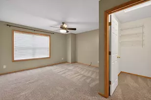 1758 Philipp Dr, Shakopee, MN 55379 - Photo 18