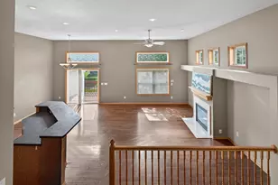 1758 Philipp Dr, Shakopee, MN 55379 - Photo 12