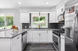 2200 Horizon Rd, Burnsville, MN 55337 - Photo 2