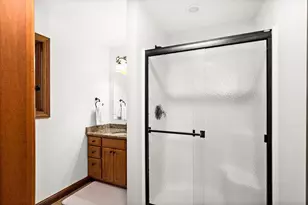 1944 Chinook Dr, Duluth, MN 55811 - Photo 68