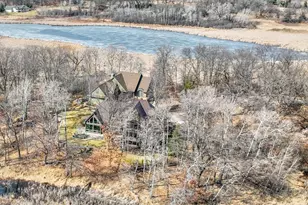 27 Pine Rd, North Oaks, MN 55127 - Photo 4