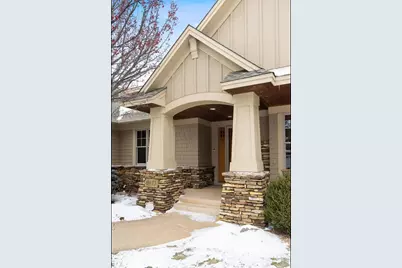 3673 Lerive Way, Chaska, MN 55318 - Photo 8