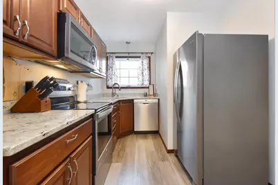 1860 McMenemy Street #I, Maplewood, MN 55117 - Photo 8