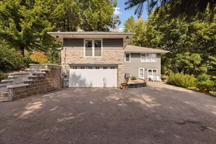 5107 Woodhill Rd, Minnetonka, MN 55345 - Photo 6