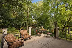 5107 Woodhill Rd, Minnetonka, MN 55345 - Photo 4