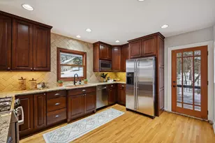 5107 Woodhill Rd, Minnetonka, MN 55345 - Photo 20