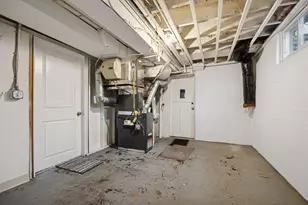 5107 Woodhill Rd, Minnetonka, MN 55345 - Photo 46