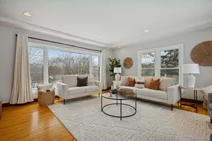 5107 Woodhill Rd, Minnetonka, MN 55345 - Photo 12