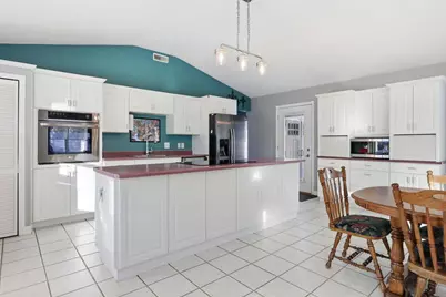 330 Watkins Street, Mora, MN 55051 - Photo 2