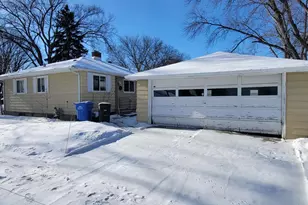 301 21st Ave N, Fargo, ND 58102 - Photo 4