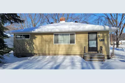 301 21st Avenue N, Fargo, ND 58102 - Photo 2