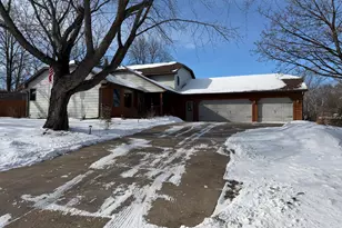 410 River Hills Rd, River Falls, WI 54022 - Photo 1