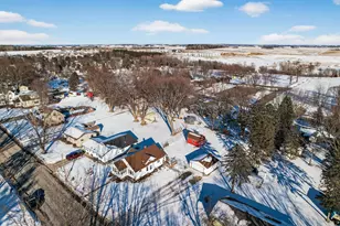 306 N Division St, Roberts, WI 54023 - Photo 32