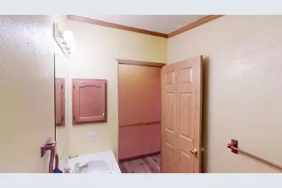 S3527 Bobcat Trail, Fountain City, WI 54629 - Photo 12