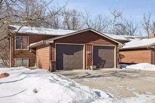 1022 20th Ave N, South Saint Paul, MN 55075 - Photo 2