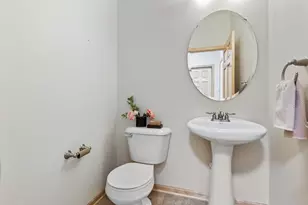 15561 Lilac Dr, Eden Prairie, MN 55347 - Photo 16