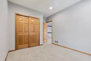 15561 Lilac Dr, Eden Prairie, MN 55347 - Photo 36