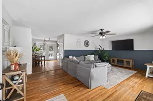 8018 33rd Pl N, Crystal, MN 55427 - Photo 4